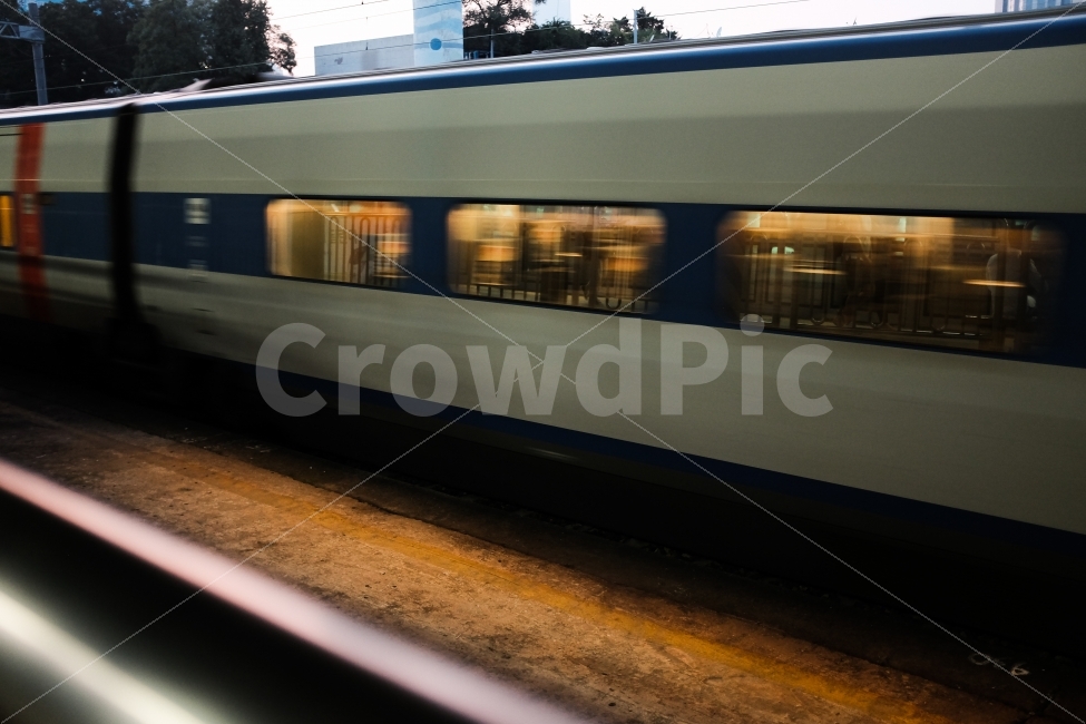 기차여행,감성사진,기차,기차역,여행,교통,교통수단,traffic,transportation,train,vehicle,차량,train station
