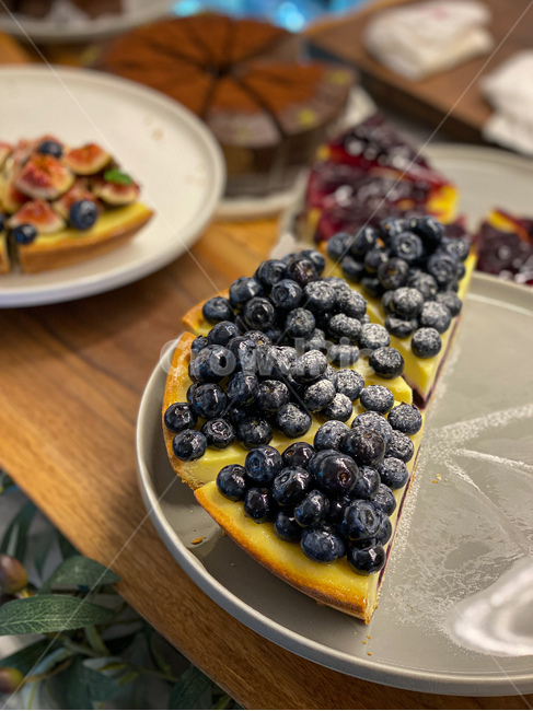 fruit,과일,food,음식,블루베리,케이크,cake,조각케이크,cafe,카페,음식,식재료,요리,food,cook,meal,dishes,food reserves,디저트,간식,후식,dessert,snack