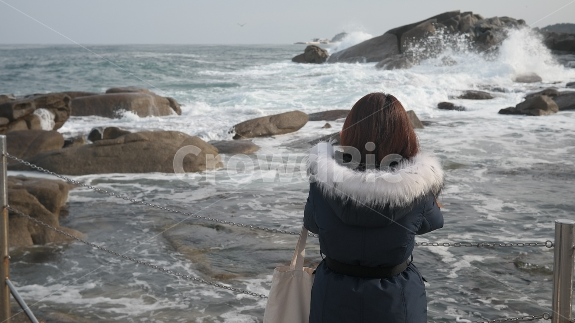 바다,겨울바다,자연,sea,사람,ocean,nature,outdoors,겨울여행,동해바다,싱글,뒷모습,human