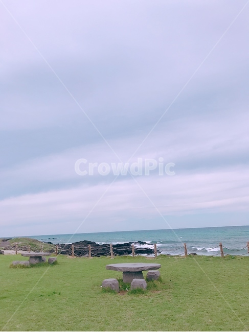 제주도,바다,자연배경,휴일,휴식,휴가,자연,파도,하늘,자연,풍경,nature,landscape,한국자연풍경,한국자연경관,korea nature landscape,제주도,jeju,jeju island,grass,잔디,plant,식물,outdoors,옥외,field,들,grassland,목초지