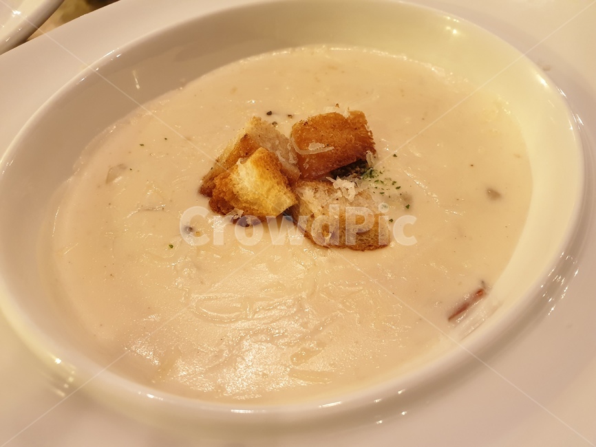 스프,빵,크림,접시,요리,야채,음식,식재료,요리,food,cook,meal,dishes,food reserves