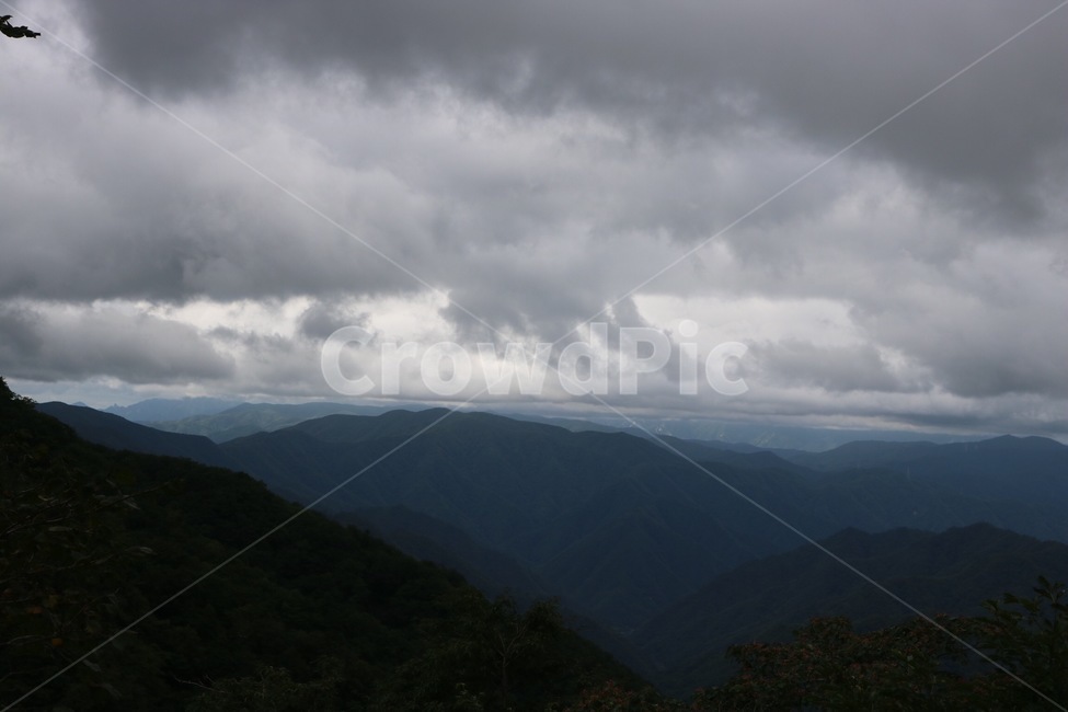 여름,휴가,강원도,산,산맥,구름,자연,풍경,초록,흰색,식물,summer,natsu,vacation,kyuuka,mountain,yama,cloud,kumo,nature,green,midori,white,shiro,plants,shokubutsu,자연,풍경,nature,landscape,한국자연풍경,한국자연경관,korea nature landscape,mountain range,outdoors,옥외,weather,날씨