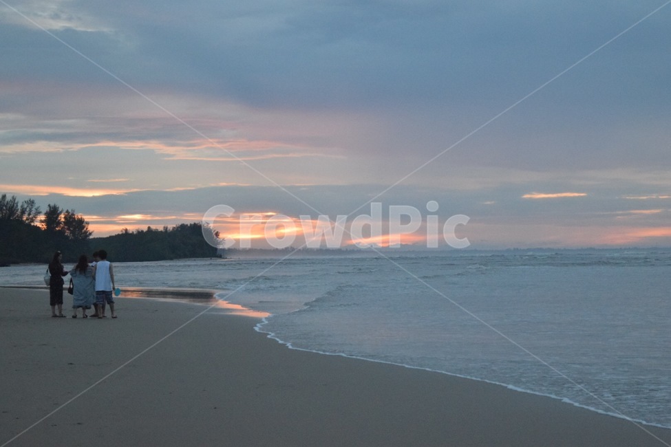 shoreline,해안선,water,물,person,사람,human,인간,ocean,대양,sea,바다,outdoors,옥외,nature,자연,beach,바닷가,coast,연안,land,땅,코타키나발루,kota,kotakinabalu