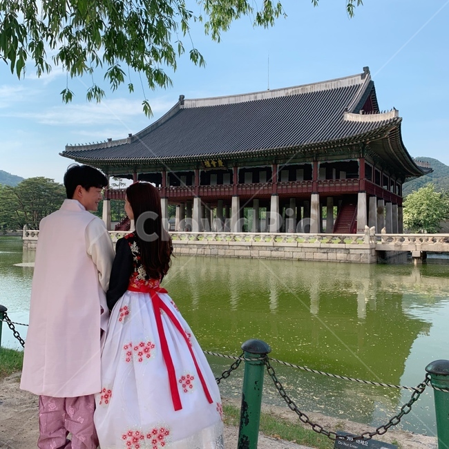 데이트,남자친구,여자친구,경복궁,커플한복,사랑,연애,커플,love,감성사진