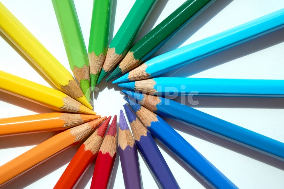 색연필,무지개,colorful,그라데이션,rainbow,색채,다양한,빨강,주황,노랑,초록,파랑,남색,보라,원,연필,art,pencil,graduation,미술,도구,뾰족한,colored,color,배경,empty,space,예술,art,사물,물건,오브젝트,thing,object,matter,학용품,문구류,사무용품,school supplies,stationery,office supplies