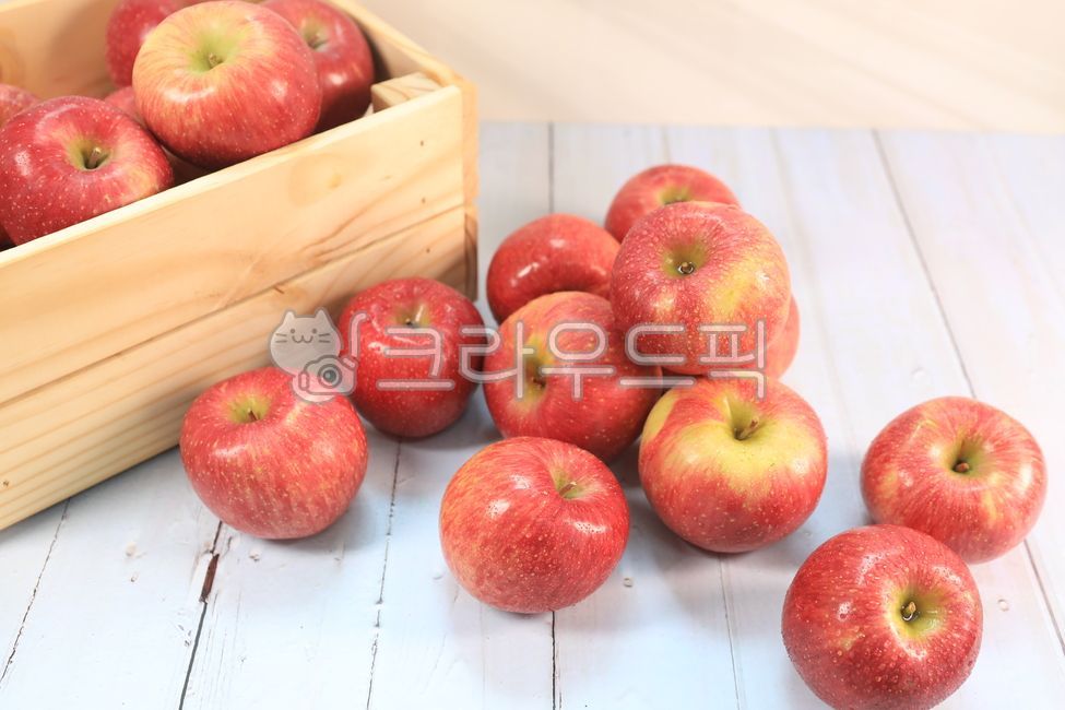 apple,adverb,delicious apple,apple,red apple,fruit