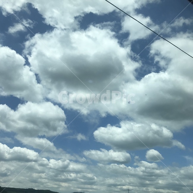 뭉게뭉게,구름,예쁜구름,하늘,날씨,좋은날,푸른하늘,하얀구름,솜사탕