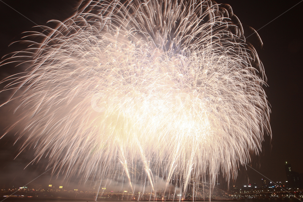 불꽃놀이,여의도불꽃놀이,여의도,한강,야경,야경,밤,풍경,nightscape,night,landscape,도시,city,한국도시풍경,한국도시경관,korea cityscape,축제,행사,festival,carnival,event,nature,자연,outdoors,옥외