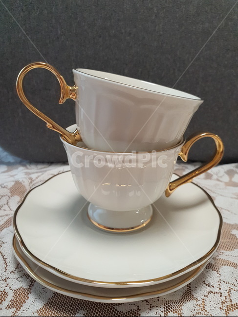 pottery,도기류,saucer,받침접시,커피잔,골드,화이트,레이스