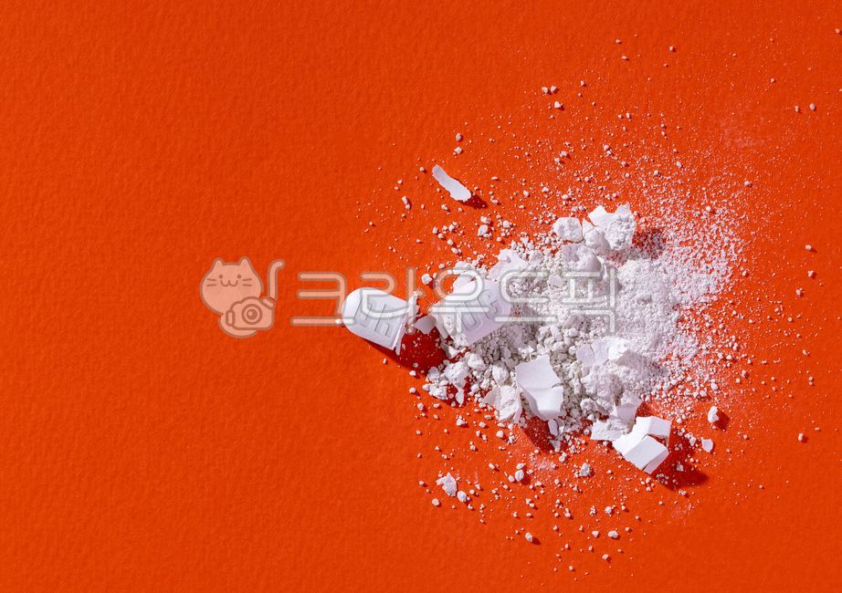 Philopon,cut,abuse,hallucination,Destruction,cocaine,drug addiction,painkiller,powder,pill,Orange,drug,healthcare,tablet,shredding,fluttering,white,Nutrients,aspirin,broken,overdose,heroin,Abuse,Medical treatment,health,remedy,medicine,misuse,Addicted,vit