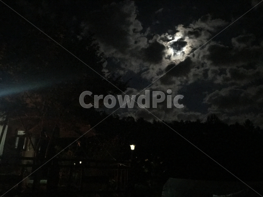 야경,밤하늘,달,구름,어둠,감성,분위기,nightview,자연,풍경,nature,landscape,야경,밤,nightscape,night,outdoors,옥외,weather,날씨