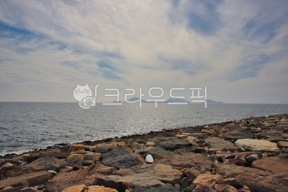 blue sky,summer sea,Seonyudo Beach,Gunsan,sea,Beach,koreasea,clear weather,Saemangeum,land,koreaocean,sky,coastline,nature,small port,Saemangeum Reclamation Project,coast,korea,ocean,Korean tourist attractions,shoreline,beach,sea sky,Seonyudo