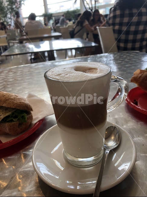 차한잔,휴식,카페라테,해외,세계,테이블,rest,table,tea,coffee,따뜻한,커피,카페,coffee,cafe