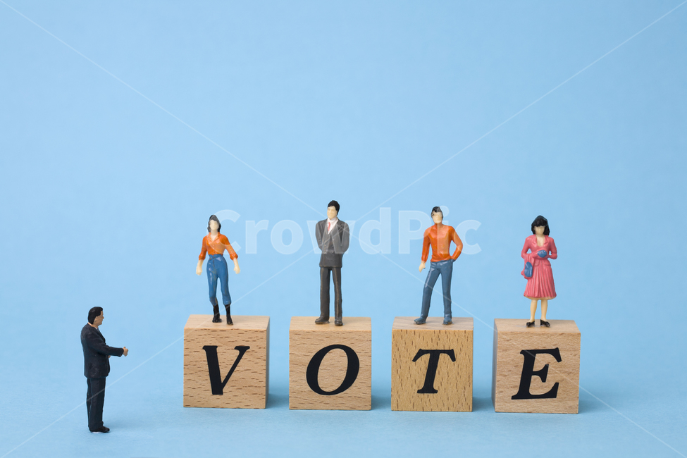 오브젝트,사람,선거,선거권,사람들,남자,여자,찬성,반대,성인,후보,큐브,미니어처,봄,대통령,투표,컨셉,누끼,기표,군중,남성,여성,십대,이십대,삼십대,중장년,장년층,중년층,기득권,보수,진보,여권,국회의원,파란색,블루,대통령선거,보궐선거,국회의원선거,결정,한표,의원,글자,영문,글씨,유세,후보자,선거운동,선거이미지공모전,연출,컨셉,콘셉,direction,concept
