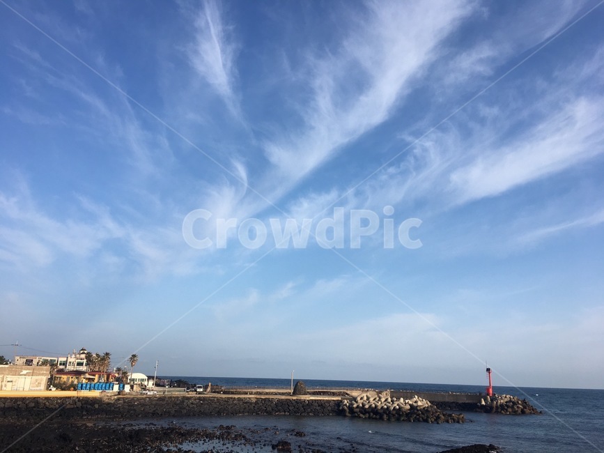 제주,하늘,등대,바닷가,구름,여유,자연,풍경,nature,landscape,architecture,건축물,building,건물,tower,탑,lighthouse