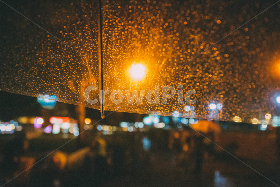 비오는날,우산,야경,rainyday,nightscape,야경,밤,풍경,nightscape,night,landscape,감성,sensible,feeling,비,비오는날,rain,rainy,crowd,군중,festival,제전,light,빛,flare,플레어,lighting,조명