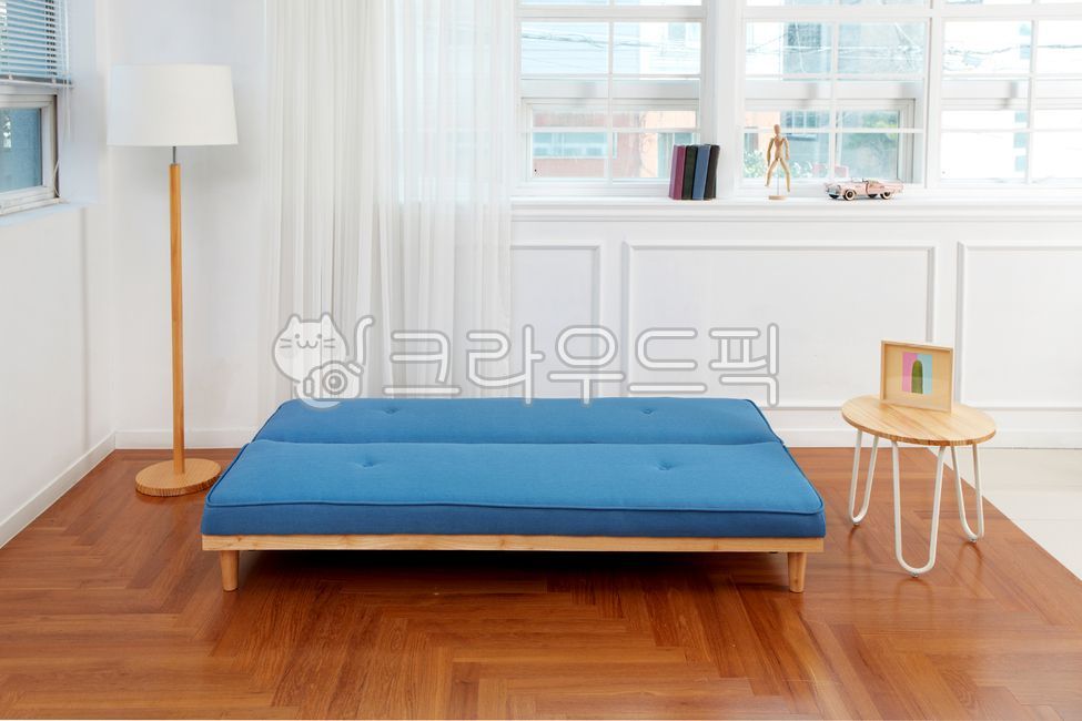 bed,studio,flooring,sunshine,couch,rentalstudio,inside,interior,Sofa,bedding,pot,furniture,modern architecture,living room,Rental Studio,livingroom,indoors,wood,by the window,floor,modernarchitecture,tree,It is comfortable,lamp,wooden sofa,room,comfort,be