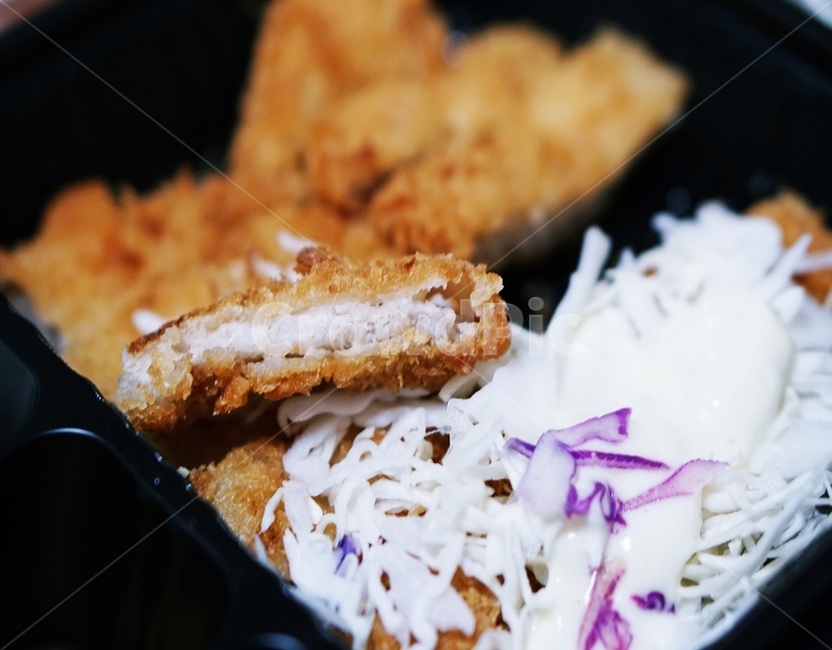 돈까스,샐러드,porkcutlet,salad,등심,음식,식재료,요리,food,cook,meal,dishes,food reserves,육류,고기,meat