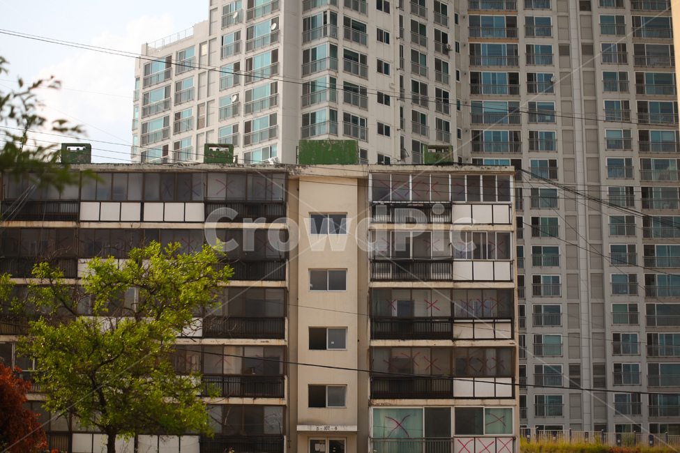 아파트,하늘,천천히,도시,풍경,city,landscape,낡은아파트,새아파트,도시,풍경,city,landscape,한국도시풍경,한국도시경관,korea cityscape,building,건물,시티,high rise,고층 건물,town,urban,어반,apartment building,home decor,가정 장식