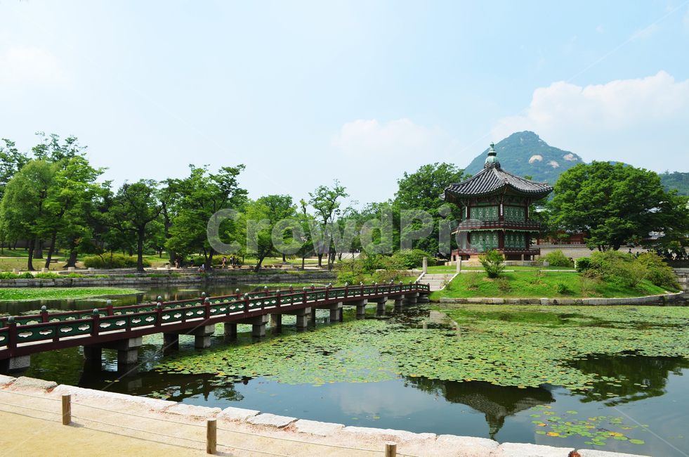 경복궁,한국,한국건축,architecture,palace,건축물,water,물,nature,자연