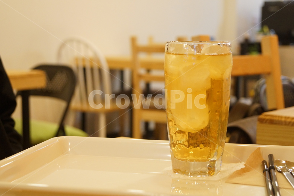 애플주스,시원한주스한잔,기다림,쉼,노란색주스,음료수,drink,beverage