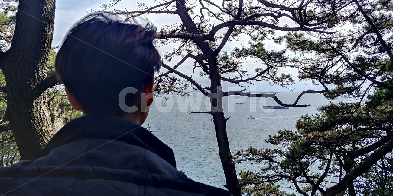여자,뒷모습,바다,투블럭,역광