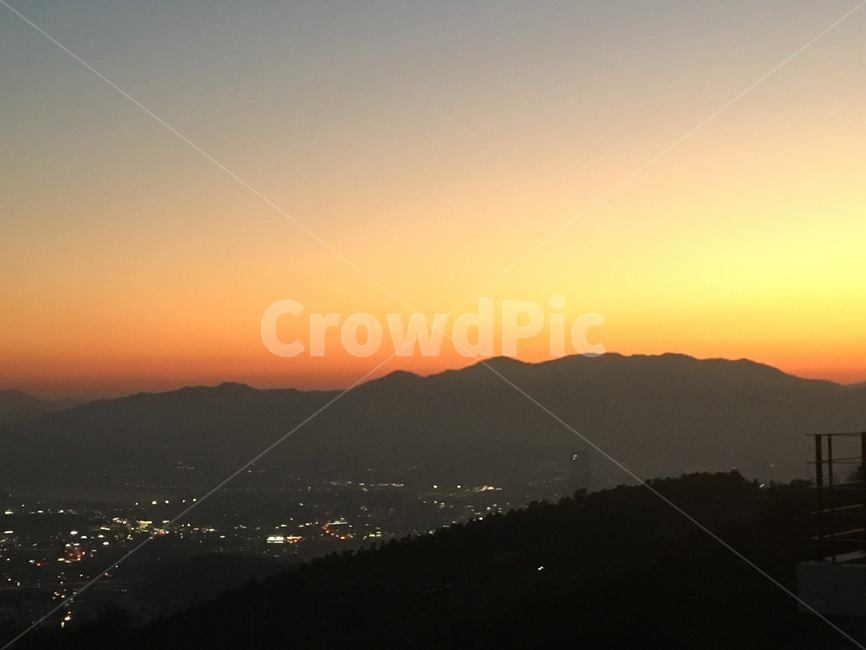 저녁,하늘,노을,자연,산,자연,풍경,nature,landscape,야경,밤,nightscape,night,outdoors,옥외,sky,dusk,황혼,sunset,일몰,red sky,붉은 하늘,dawn,새벽