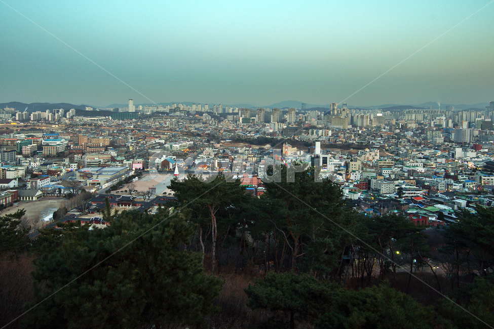 수원도심,일몰,팔달산,팔달구,도심,도시,풍경,city,landscape,한국도시풍경,한국도시경관,korea cityscape,경치,outdoors,옥외,nature,자연,scenery,aerial view,조감도