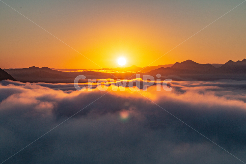 보납산,운해,구름,일출,태양,clouds,sunrise,플레어,light,빛,sky,하늘,새벽,햇빛,sunlight,redsky,붉은하늘,sunset,일몰,자연,풍경,nature,landscape,새해,new year