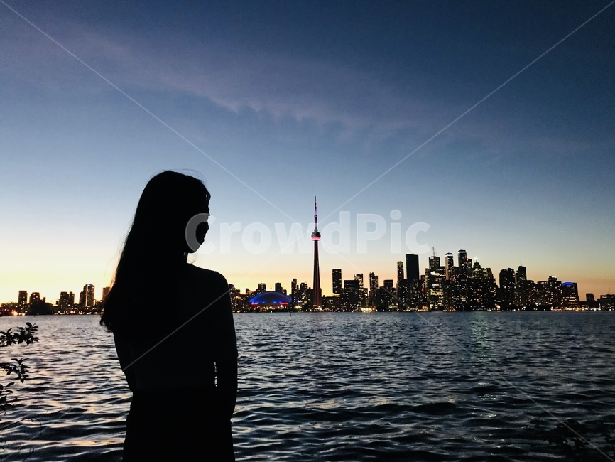 silhouette,실루엣,person,사람,human,인간,nature,자연,outdoors,옥외,dawn,sunset,일몰,redsky,붉은하늘,sky,하늘