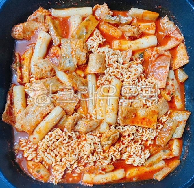 라뽁이,국물떡볶이,분식,떡볶이,밀떡볶이,쌀떡볶이,떡볶이떡,떡,밀떡,쌀떡,라면,면사리,사리면,면,면요리,면류,오뎅,어묵,음식,요리,식사,food,dish,cook,meal