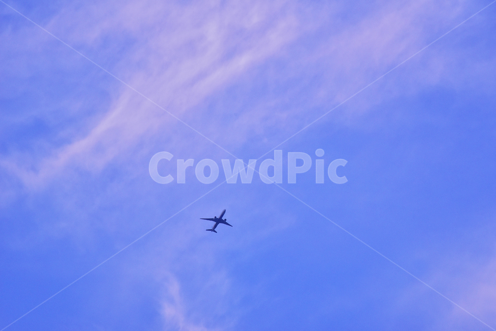 sky,flight,blue sky,I am,aircraft,bluesky,speed,transportation,firmament,Airplane,airplane,public transport,flying,jet,airliner,traffic