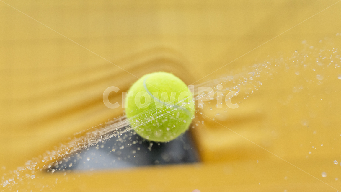 물,물방울,테이스공,회전,공,ball,water,tennis,스포츠,레저,운동,sports,leisure,exercise,사물,물건,오브젝트,thing,object,matter