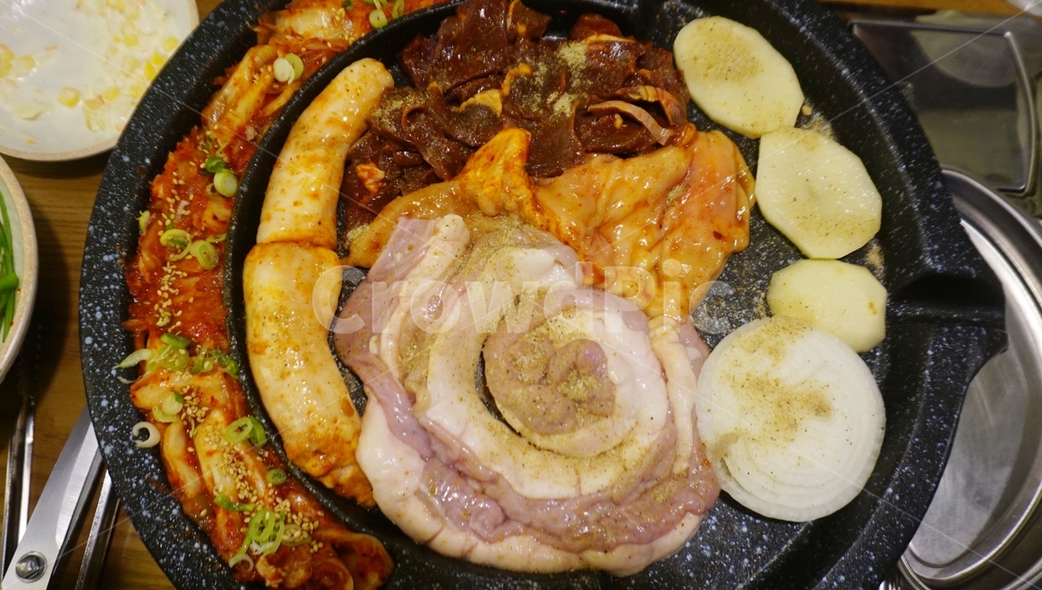 곱창,소곱창,대창,염통,김치,곱창구이,막창