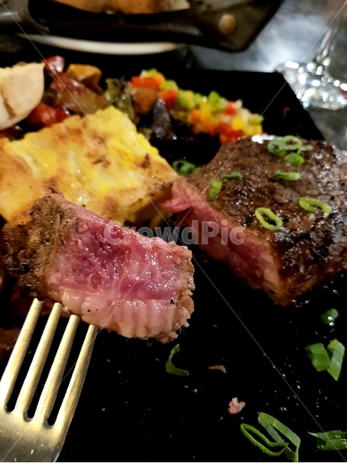 소고기,등심,스테이크,소고기스테이크,안심,레스토랑,음식,restaurant,고기,미디움레어,음식,식재료,요리,food,cook,meal,dishes,food reserves