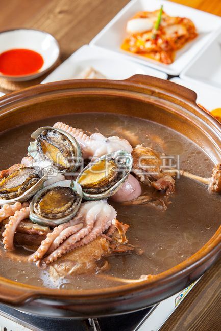 해신탕,오리해신탕,닭해신탕,오리백숙,닭백숙,백숙,전복,낙지전복백숙,전복백숙,전복요리,낙지요리,낙지,산낙지,식사,food,음식,요리,초복,중복,말복,복날,복날음식,엄나무백숙,한방오리백숙,한방닭백숙,닭,오리,한방백숙,삼계탕,영양식,건강식,보양식,보양음식,영양음식,건강음식,원기회복,음식,식재료,요리,food,cook,meal,dishes,food reserves