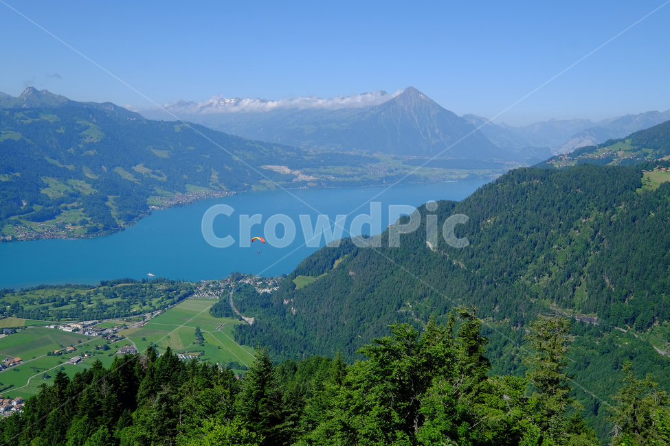 스위수,인터라켄,패러글라이딩,호수,산,Swiss,Interlaken,풍경,자연,풍경,nature,landscape,해외,외국,세계,foreign,oversea,world,세계자연풍경,해외자연풍경,외국자연풍경,world nature landscape,outdoors,옥외,land,땅,water,물,shoreline,해안선,sea,바다,ocean,대양