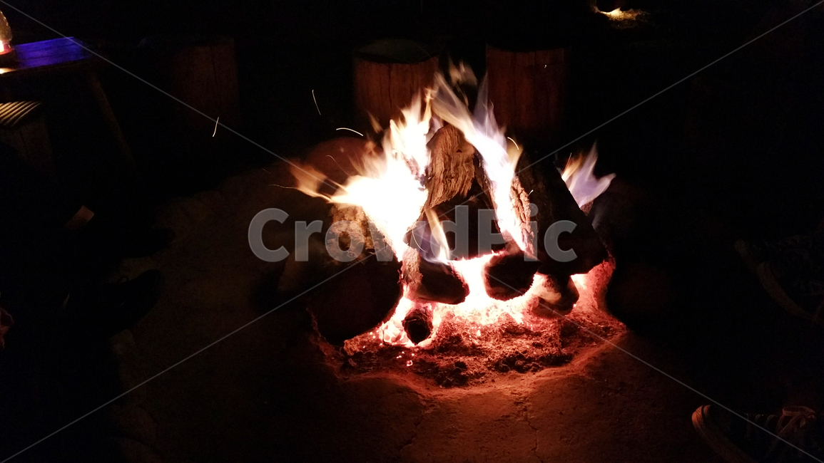 불,모닥불,나무,장작,캠프,에너지,뜨거운,불꽃,밤,분위기,추억,fire,bonfire,firewood,camp,energy,hot,flame,night,ambience,memory