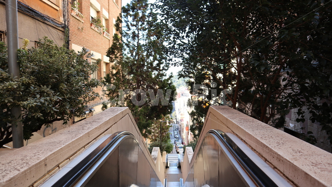 handrail,난간,banister,에스컬레이터,escalator