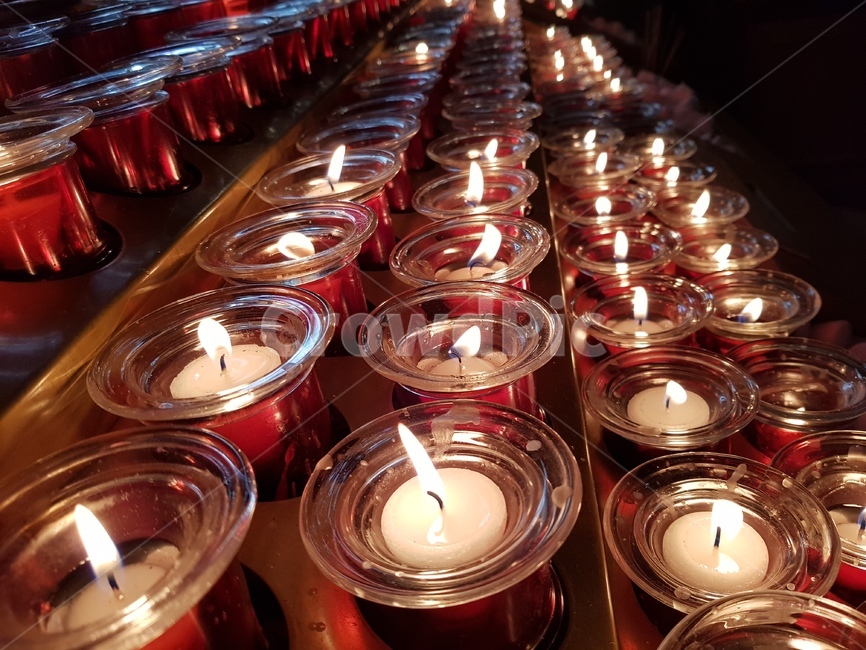candle,fire,양초,불,빛,레드,소원,약속,기도,간절,교회,촛불,빨강