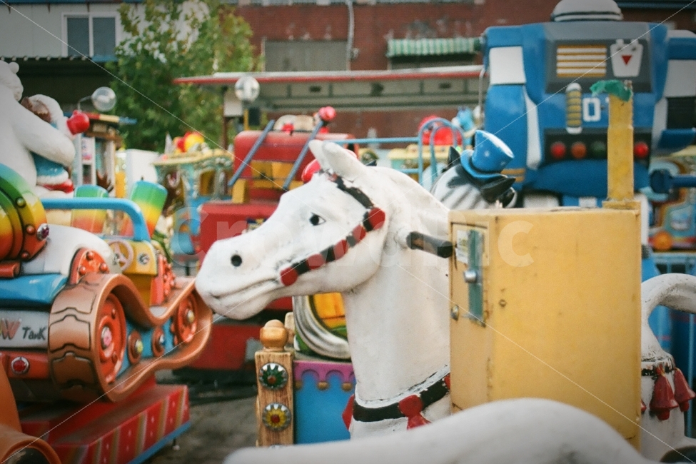 놀이기구,기구,놀이동산,빈티지,엔틱,필름사진,놀이공원,놀이동산,놀이터,amusement park,playground