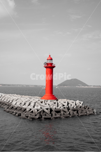 제주도,등대,바다,방파제,빨간색,landscape,sky,배경화면,등대,lighthouse,흑백,모노톤,monochrome,black and white