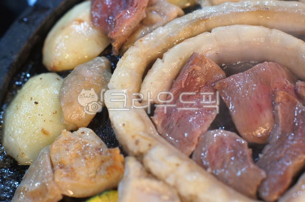 대창,bigintestines,intestines,소곱창,곱창구이,모듬곱창,chitterlings,beefsmallintestine,assortedintestines,bbqintestines,bbqmeat,생고기,rawmeat,rawbeef,막창,beefintestines,rectum,막창구이,grilledintestines,구이,grill,bbq