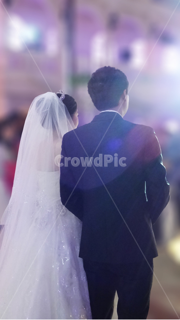 결혼식,웨딩,wedding,빛나는,드레스,미래,시작,부부,사람,인물,인간,human,person,결혼,혼례,웨딩,wedding,marriage,marry