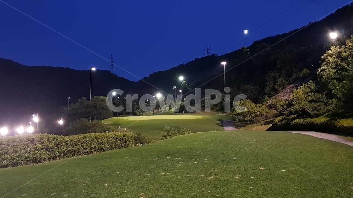 골프,야간골프,야간골프장,야간라운딩,페어웨이,그린,nightgolf,nightround