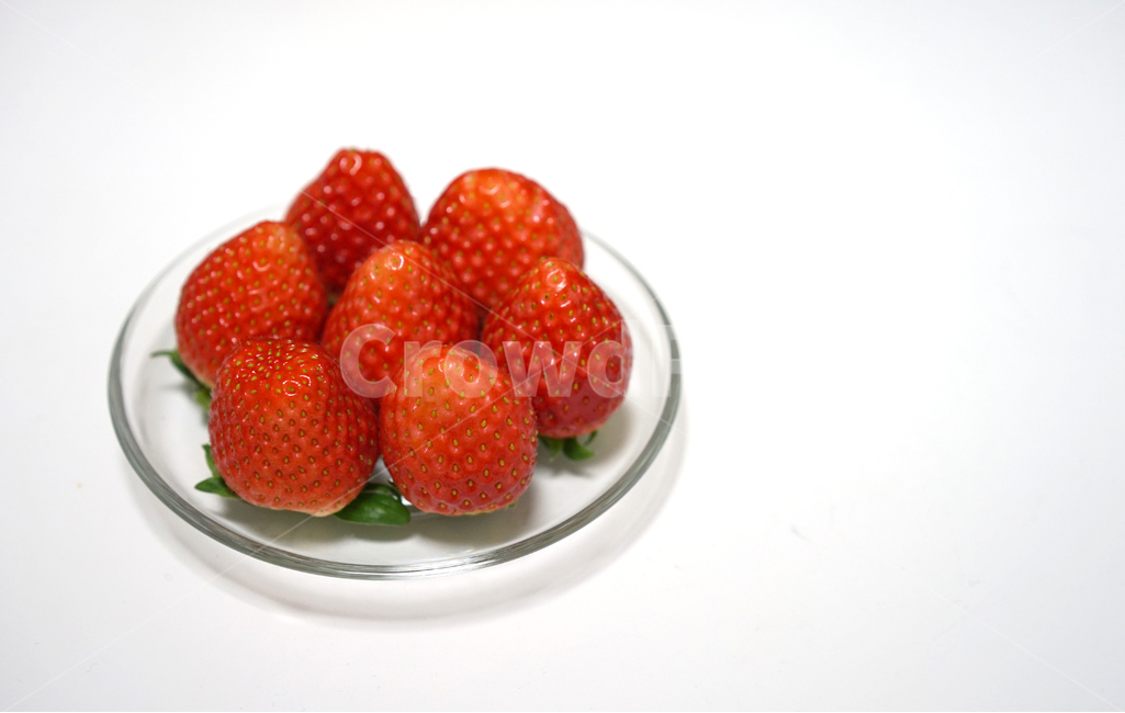 딸기,strawberry,과일,음식,겨울철과일,빨강,레드,red,베리,음식,식재료,요리,food,cook,meal,dishes,food reserves,과일,열매,fruit