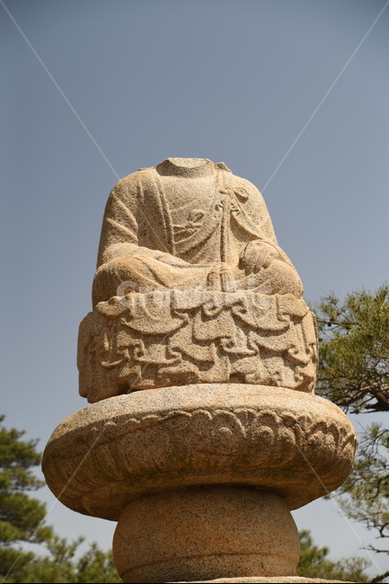 불상,석불상,경주,남산,신라시대,돌,석물,기념물,예배대상,종교,불교