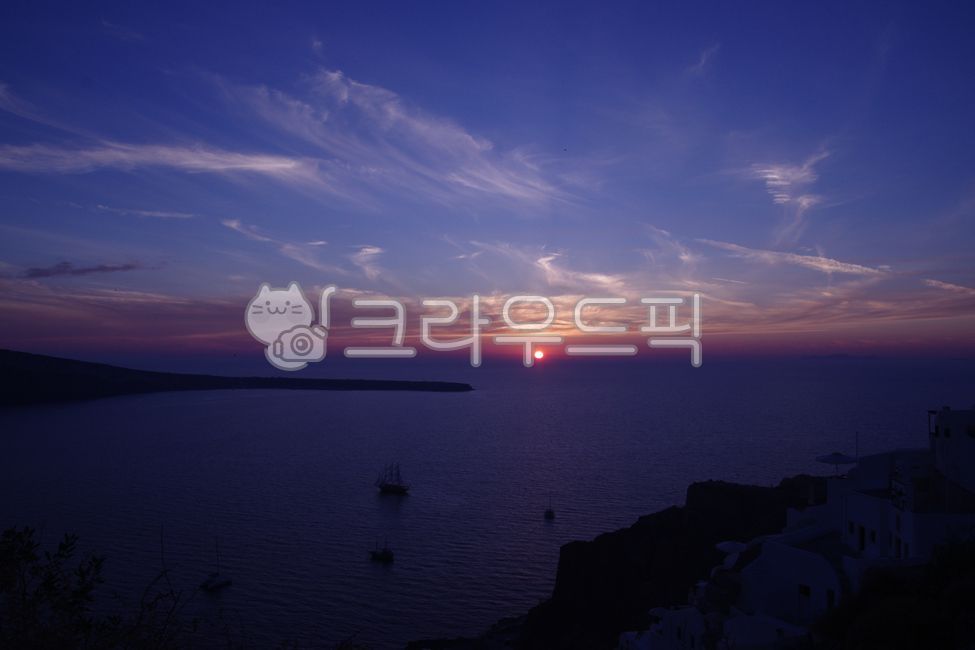 그리스,산토리니,이아마을,지중해,유럽,일몰,하늘,바다,greece,santorini,oia,europe,sunset,sky,sea,nature,자연,outdoors,옥외,sunlight,햇빛,light,빛,flare,플레어,레드스카이,redsky,황혼,dusk