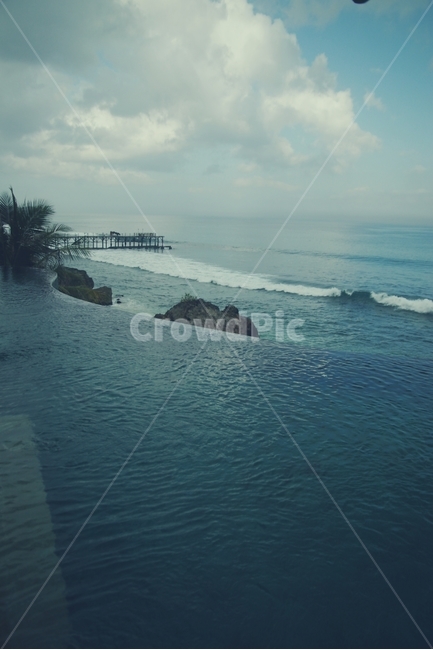 바다,sea,인피니트,pool,수영장,infinite,리조트,rosort,자연,풍경,nature,landscape,outdoors,옥외,land,땅,ocean,대양,water,물,shoreline,해안선,coast,연안