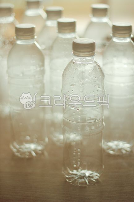 water drop,water bottle,waterbottle,empty bottle,waterdrop,Transparent PET,bottle,PET,pet